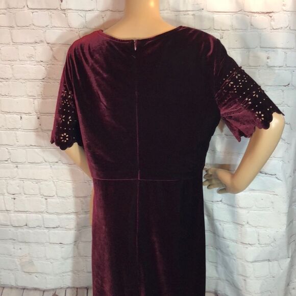 Vintage KC Spencer Dark Red Velvet Dress - Picture 6 of 10